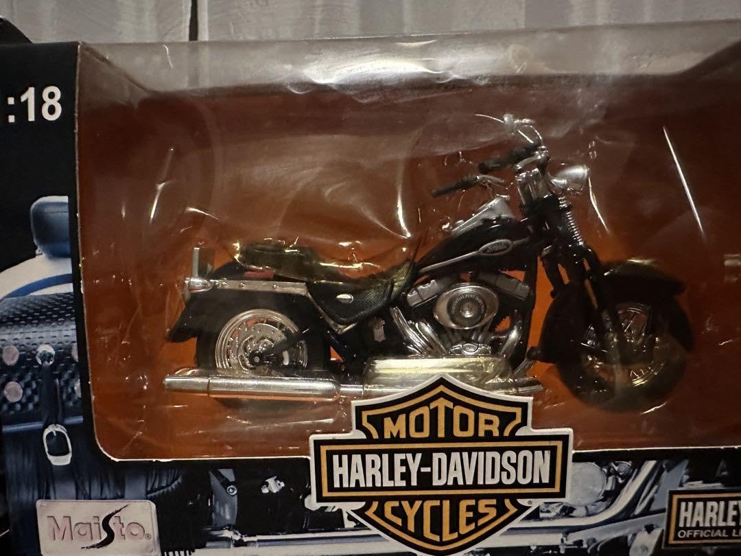 Amazon.co.jp: Harley-Davidson ハーレーダビッドソン 1:18スケール